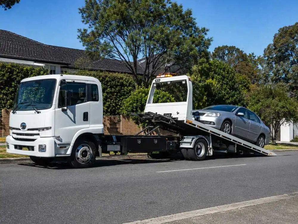 Tilt Tray Tow Trucks